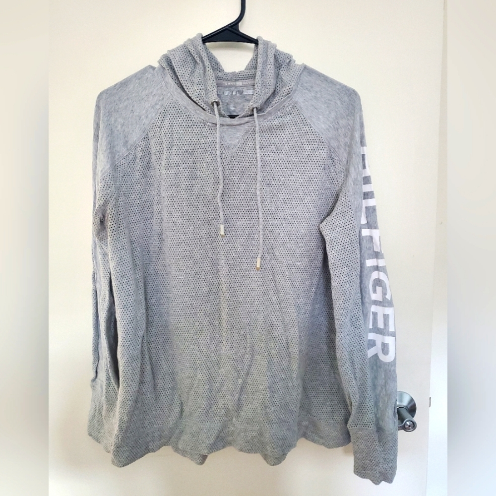 Tommy Hilfiger Women's L Hoodie in Grey